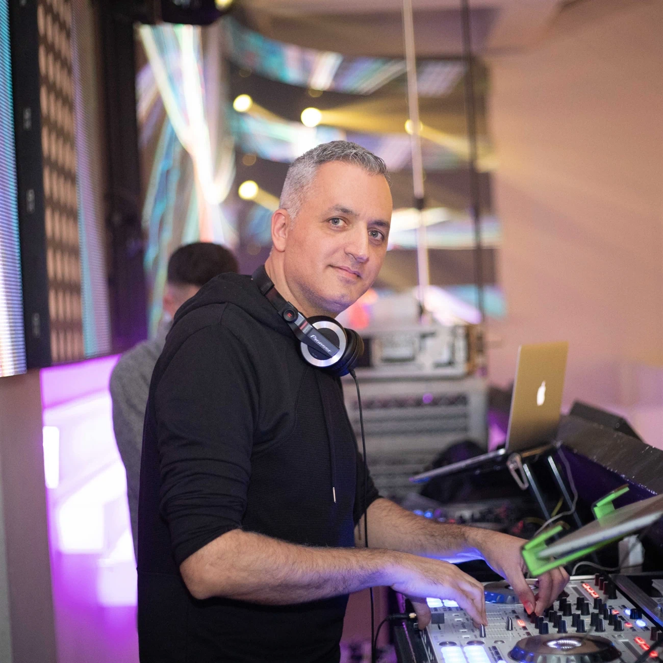 dj לאירועים